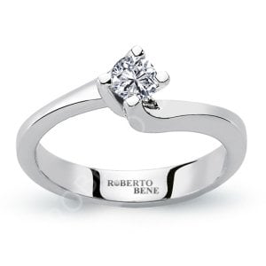 0.18 Karat G Renk Tektaş Pırlanta Yüzük | Roberto Bene