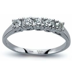 0.30 Karat G Renk VS2 Berraklık Beştaş Pırlanta Yüzük