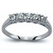 0.30 Karat G Renk VS2 Berraklık Beştaş Pırlanta Yüzük