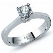 0.30 Karat D Renk VS2 Berraklık GIA Sertifikalı Tektaş Pırlanta Yüzük