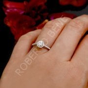 0.51 Karat Halo Design Tektaş Pırlanta Yüzük