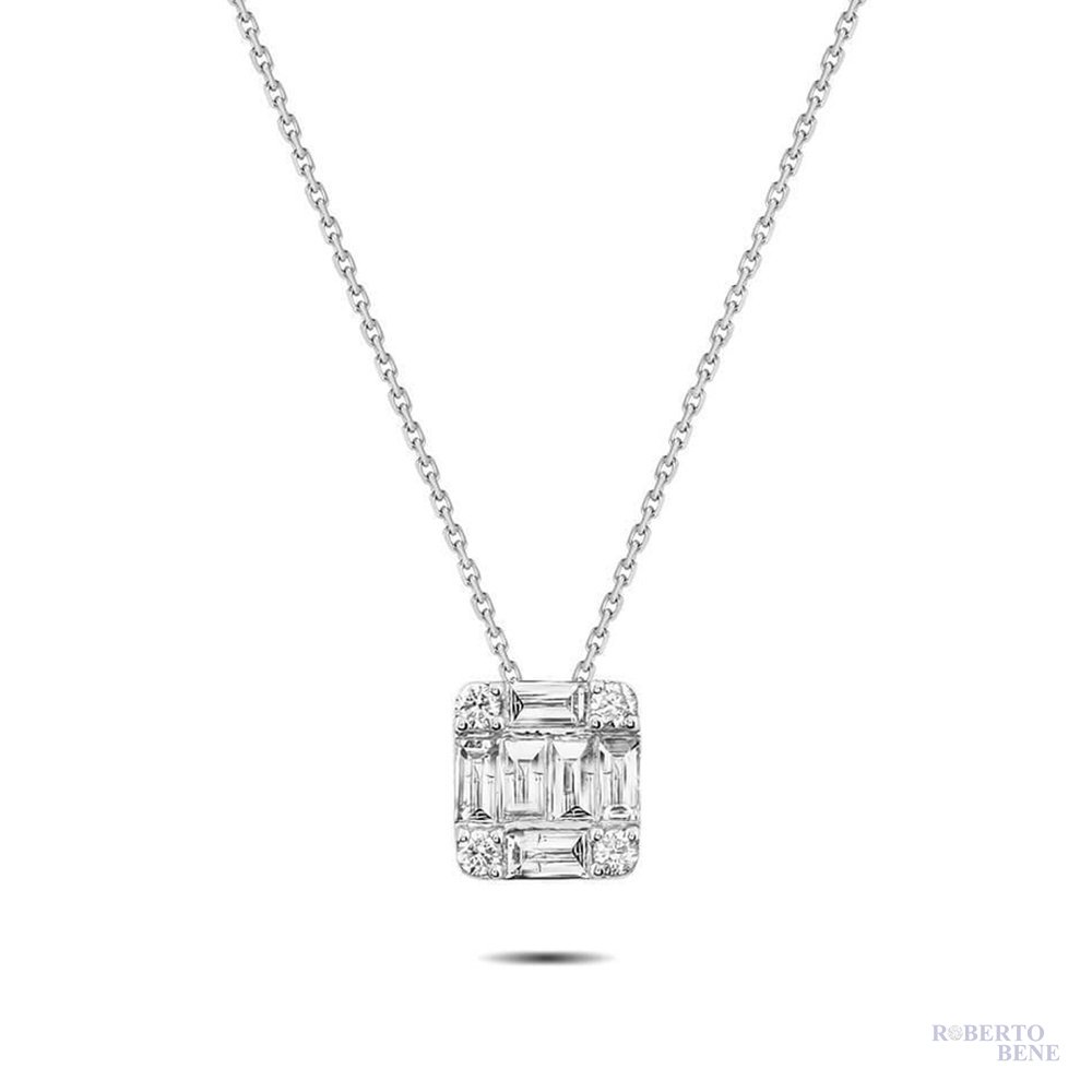 0.45 Karat Baget Pırlantalı Kare Kolye | Roberto Bene
