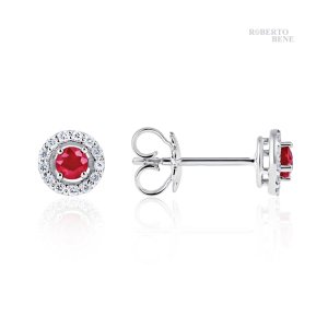 0.69 Karat Yakut Tektaş Pırlanta F Renk Küpe