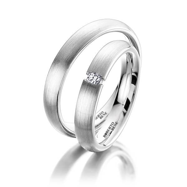 Sade Model 14 Ayar Mat Beyaz Altın İkili Alyans Pırlanta Taşlı