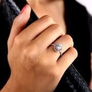 1.01 ct. G Colour VS Berraklık Özel Dizayn Oval Tektaş Pırlanta Yüzük