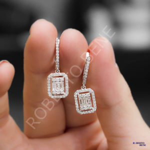 1.08 Karat F Renk Sallantılı Baget Pırlanta Küpe