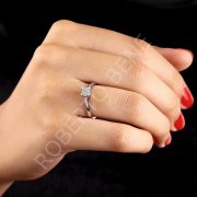 0.55 Karat G Renk SI Berraklık GIA Sertifikalı  Tektaş Pırlanta Yüzük