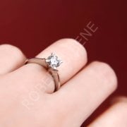 0.60 Karat F Renk VVS Berraklık GIA Sertifikalı